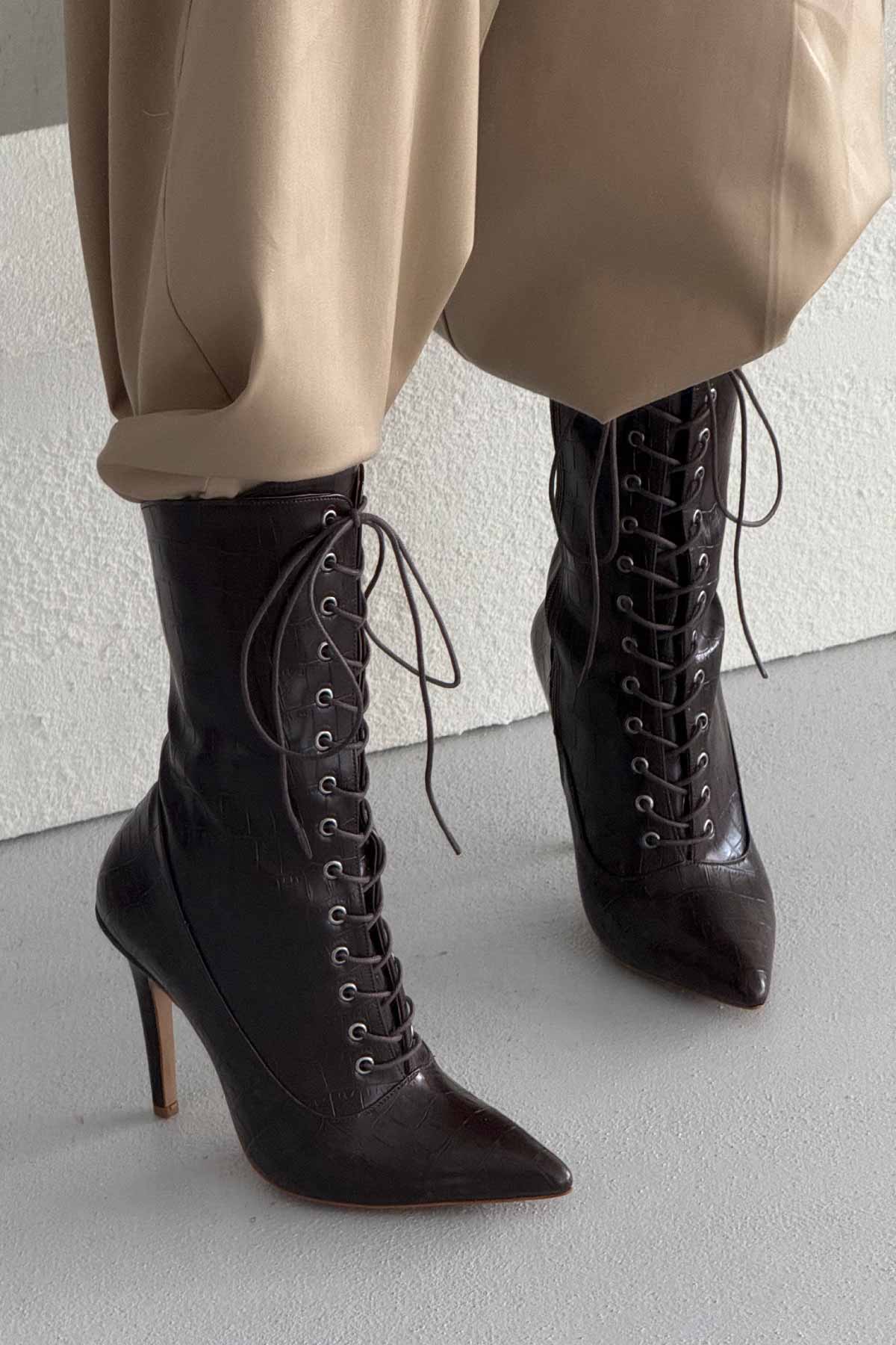 Lace-Up Thin Heel 10cm Brown Boots
